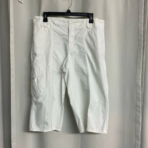 Frenchcuff white capris size 12